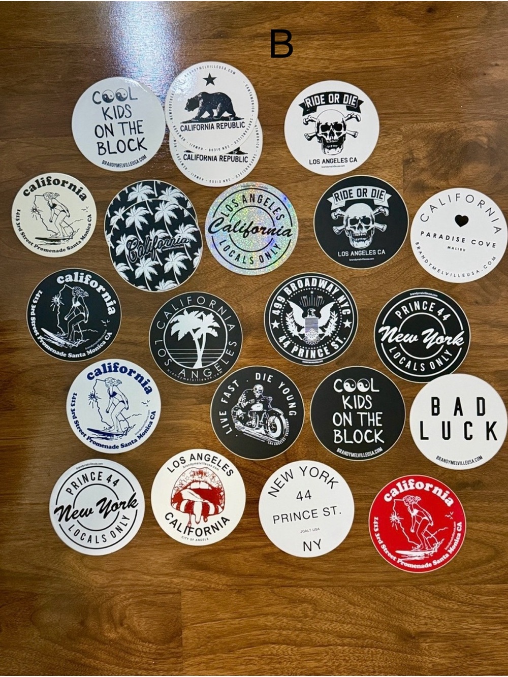50 RANDOM Brandy Melville Stickers - Picture 2 of 3